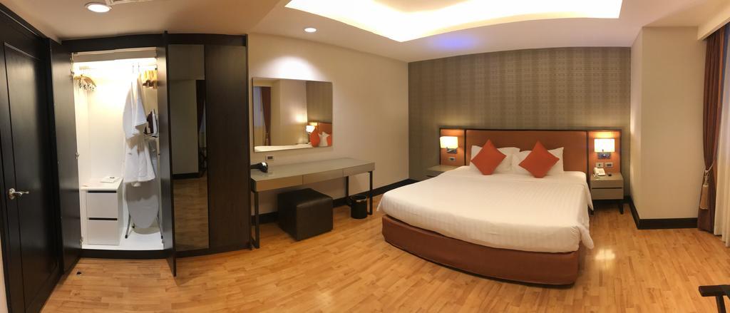Rembrandt Suites Bangkok Exteriör bild
