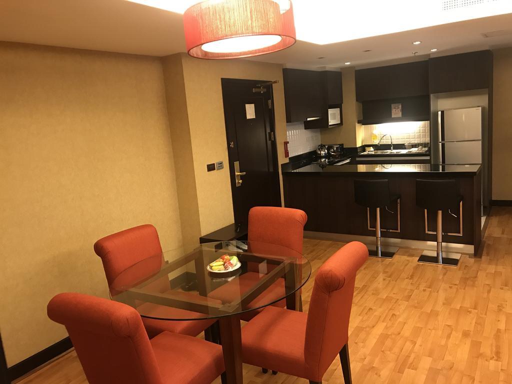 Rembrandt Suites Bangkok Exteriör bild