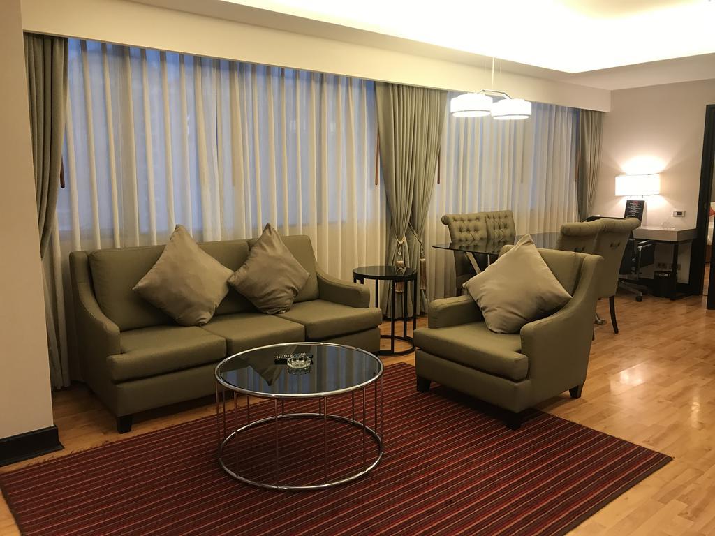 Rembrandt Suites Bangkok Exteriör bild