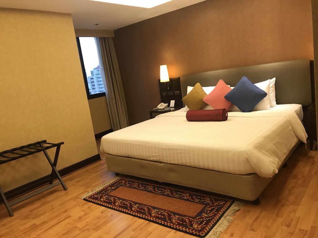 Rembrandt Suites Bangkok Exteriör bild