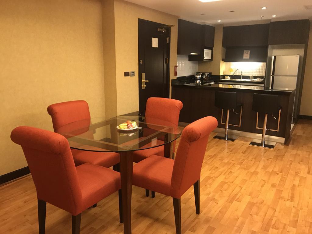 Rembrandt Suites Bangkok Exteriör bild
