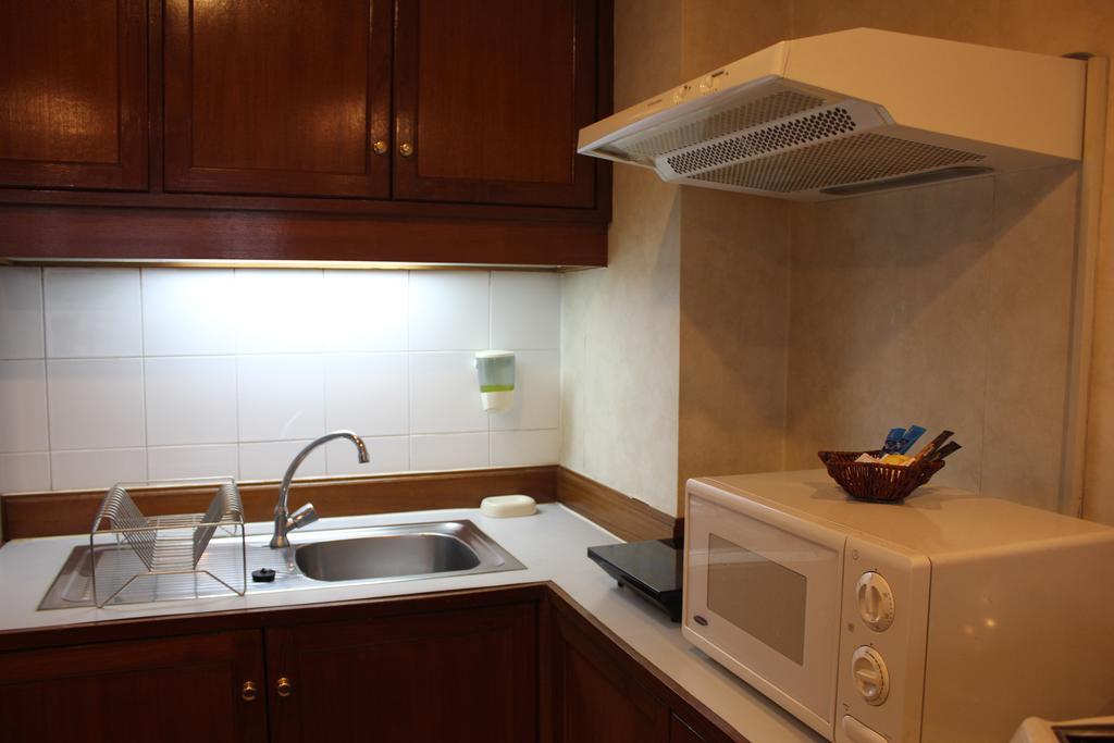 Rembrandt Suites Bangkok Exteriör bild