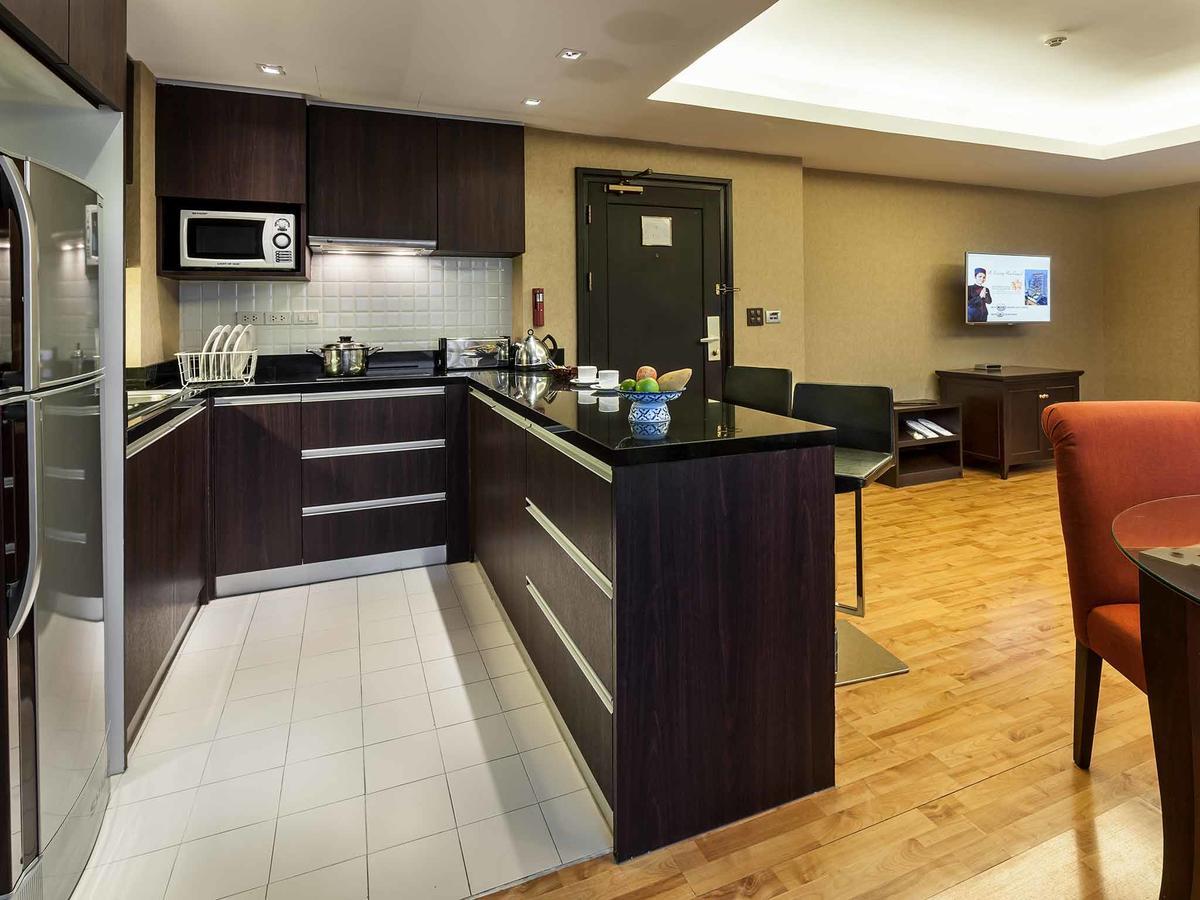 Rembrandt Suites Bangkok Exteriör bild