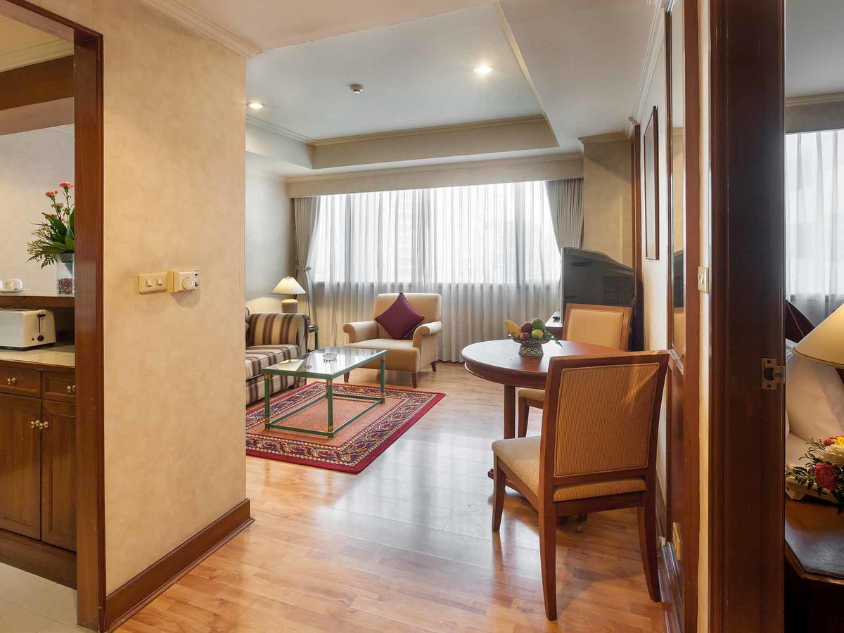 Rembrandt Suites Bangkok Exteriör bild